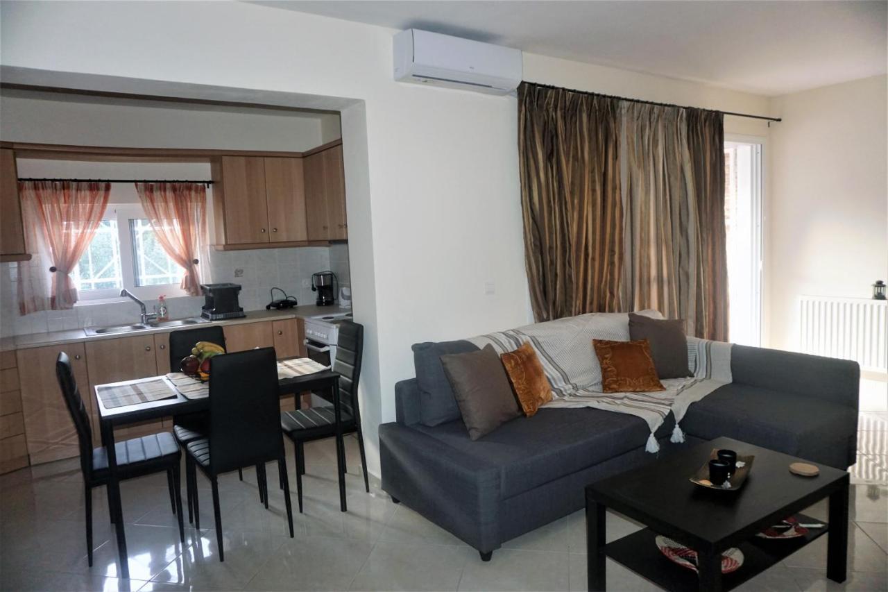 Lasithiotakis Apartments Poros  Exterior foto